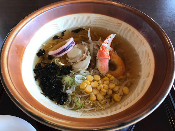 「海峡ラーメン 塩　880円」@食事処 海峡の写真