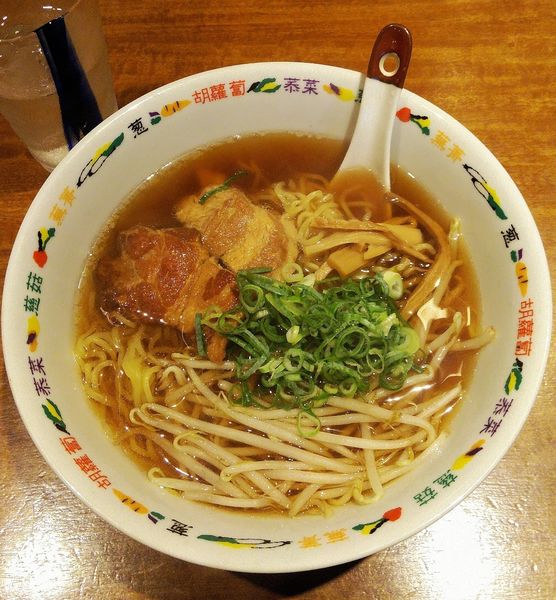 「醤油ラーメン 650円＋チャーシュー 100円」@味ごよみの写真