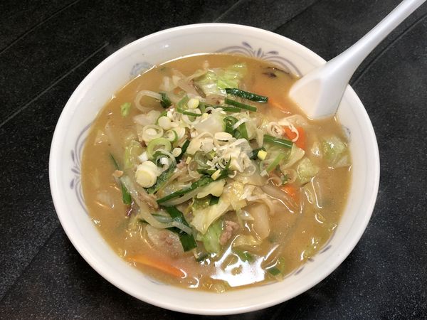 「みそラーメン　￥７００」@秀苑の写真