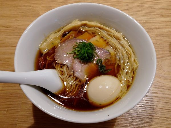 「特製醤油らぁ麺（1,000円）」@らぁ麺はやし田 多摩センター店の写真