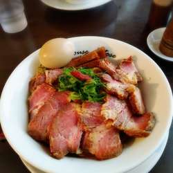 チャーシュー油そば+チャーシュートッピング