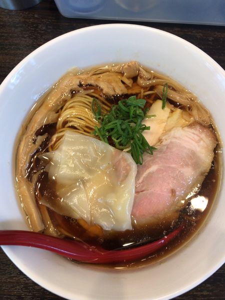 「鶏の中華そば」@麺屋かなでの写真