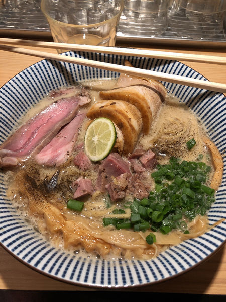 「チャーシュー麺」@自家製麺 MENSHO TOKYOの写真