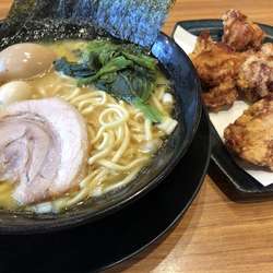 ラーメン固め濃いめうずら&味玉から揚げ