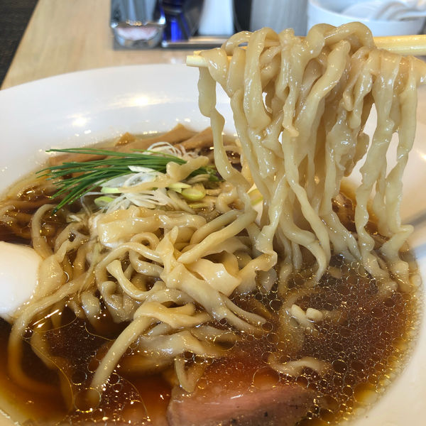 「味玉中華蕎麦」@宍道湖しじみ中華蕎麦 琥珀 東京本店の写真