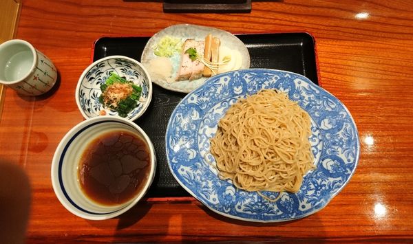 「冷やし小麦つけそば ほうれん草のおひたし」@食煅 もみじの写真