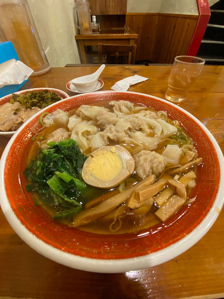 「広州雲呑麺醤油」@広州市場 新宿東口店の写真