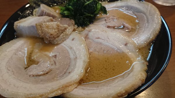 「特製チャーシュー麺(醤油)」@歩家の写真