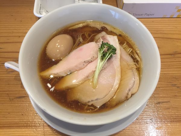 「特製醤油らーめん」@麺屋鈴春の写真