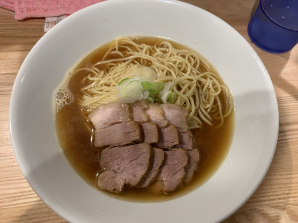 「肉そば小（焼豚4枚）800円」@自家製麺 伊藤 神田店の写真