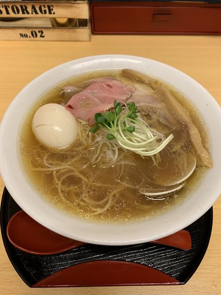 「貝出汁らーめん 900円 味玉(オープンサービス)」@らーめん よこ田の写真