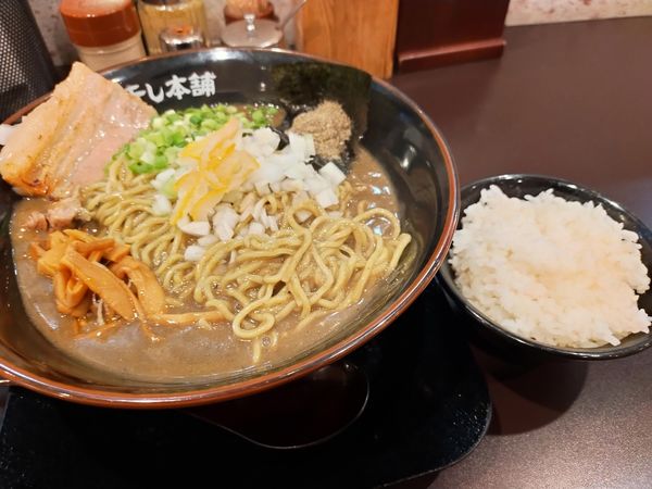 「特濃 どろ煮干しらーめん 大盛 麺硬め 半ライス ¥1200」@極煮干し本舗 久喜店の写真