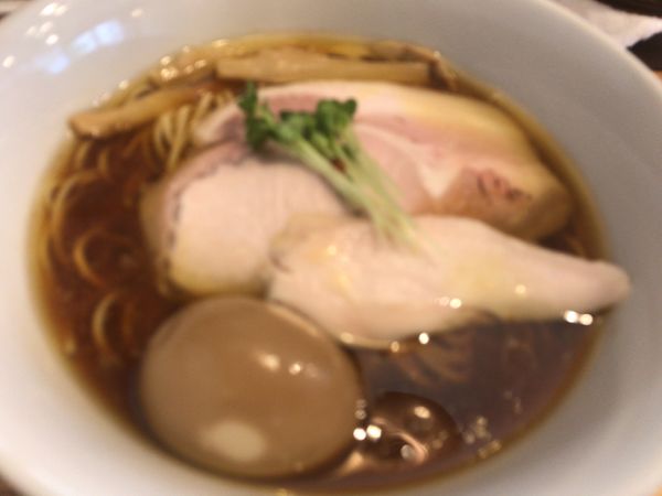 「醤油味玉らーめん1000円」@麺屋鈴春の写真