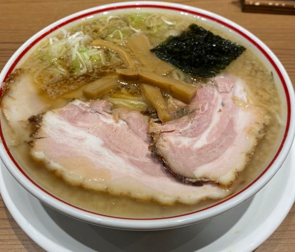 「中華そば醤油　７８０円」@玉 バラそば屋 川崎アゼリア店の写真