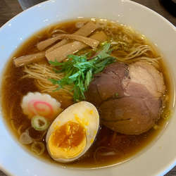 中華そば　醤油　猪チャーシュー