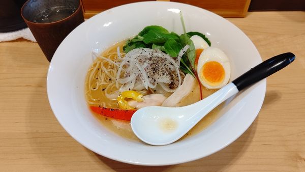 「(限定)紅鮭のそば+味玉 1000円」@麺屋Mの写真