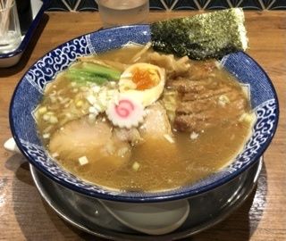 「特製中華そば」@ハマカゼ拉麺店の写真