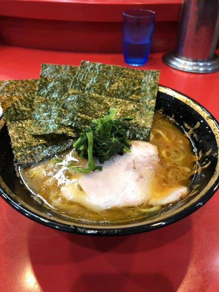 「並ラーメン」@家系総本山 ラーメン吉村家の写真