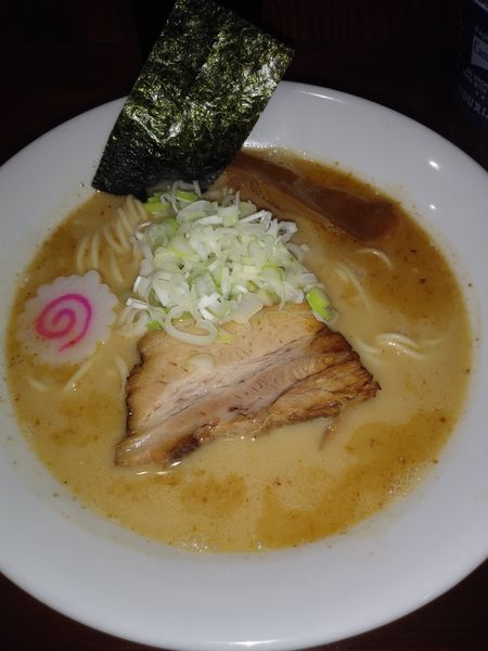 「豚骨煮干し」@中華蕎麦 萌芽の写真