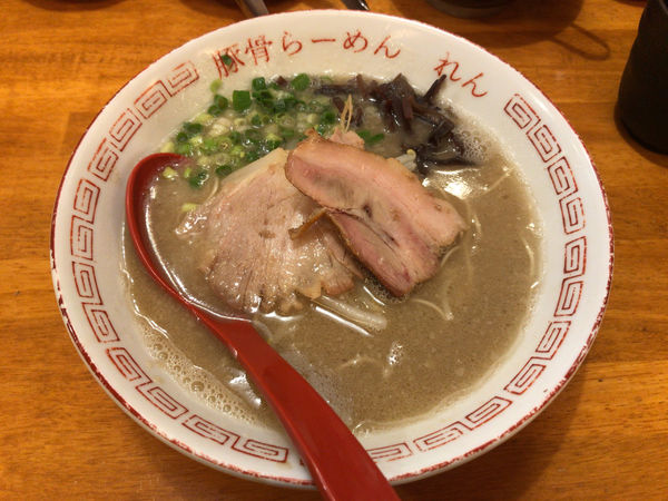 「博多らーめん」@豚骨らーめん れんの写真