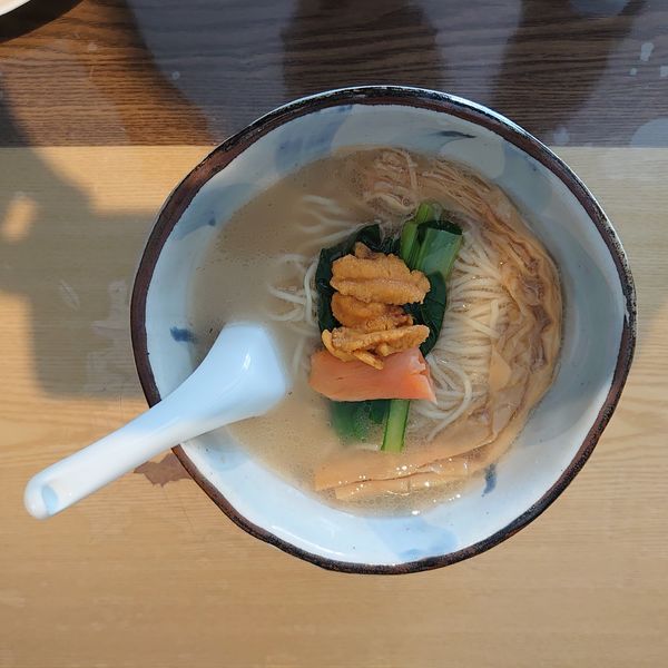 「ウニと魚介の塩らーめん」@ハナヤマZの写真