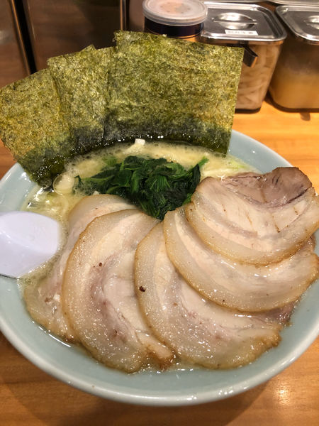 「塩チャーシュー麺」@横浜家系ラーメン 船橋 魂心家の写真