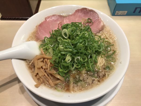 「京都熟成醤油ラーメン 750円」@京都ラーメン 森井 向ヶ丘遊園店の写真