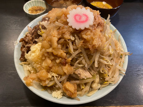 「豚増しﾗｰﾒﾝ ﾆﾝﾆｸ多め ﾁｮｲ野菜 ﾁｮｲ脂」@自家製麺 No11の写真