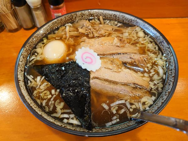 「特製中華そば」@中華そば はな田の写真