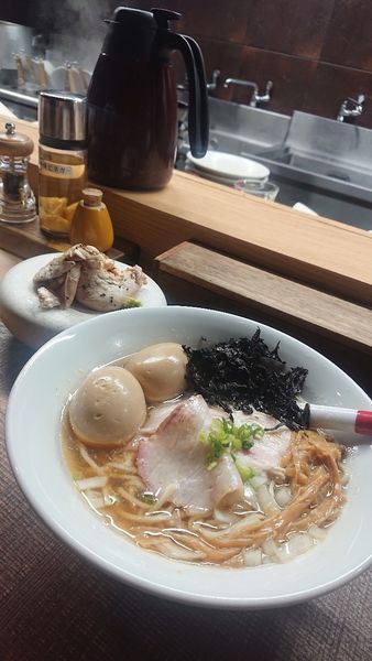 「煮干し中華蕎麦 [海苔増し鶏肉増し味玉2]」@芛堂寺の写真