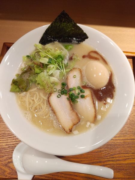 「味玉ラーメン  ﾒﾝﾏ抜き」@胡心房の写真