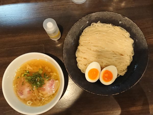 「しおつけ麺味玉入り」@町田汁場 しおらーめん進化 町田駅前店の写真