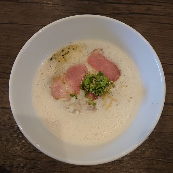 「ＴＯＲＩ白湯ラーメン 塩」@麺 leads なかの 天理店の写真