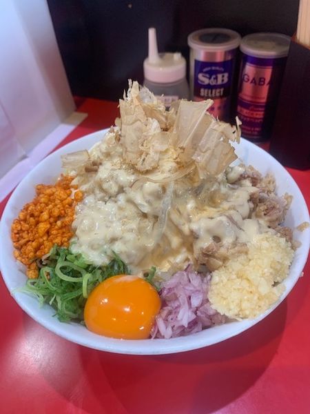 「冷やしまぜそば（麺300ｇ） 880円」@用心棒 市ヶ谷飯田橋の写真