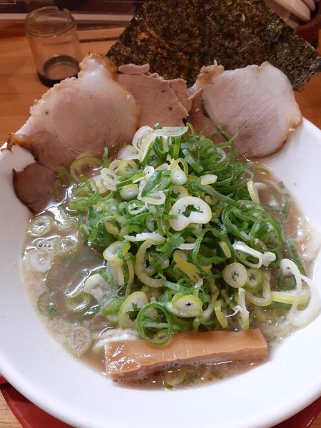 「新恵比朱ラーメン」@らうめん 恵比朱 京都駅前店の写真