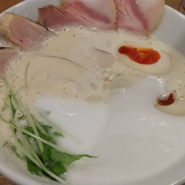 「ラーメン」@ふく流らーめん 轍 LINKS UMEDA店の写真