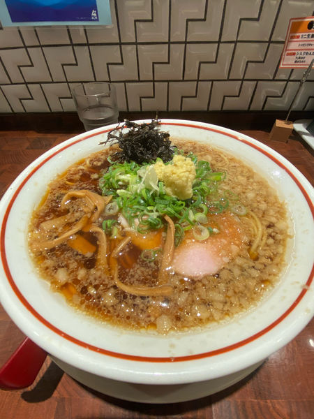 「背脂生姜醤油ラーメン」@生姜醤油専門 我武者羅 代々木店の写真