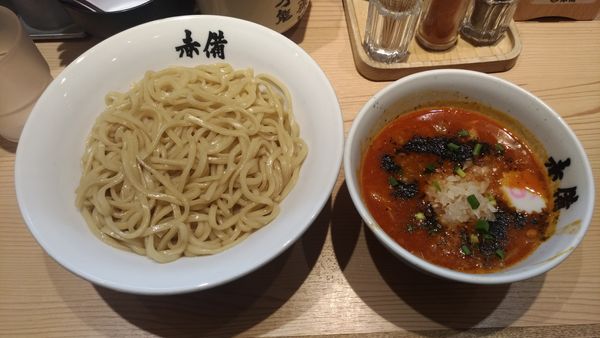 「赤辛つけめん　中盛り」@赤備の写真