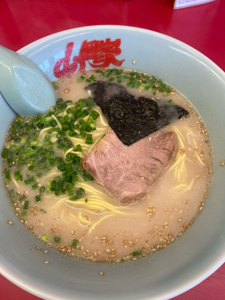 「朝ラーメン（梅、脂抜き）」@ラーメン山岡家 伊勢崎宮子店の写真