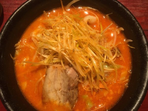 「激辛味噌炙りチャーシューのせ 1188円」@麺龍 炎の杜の写真