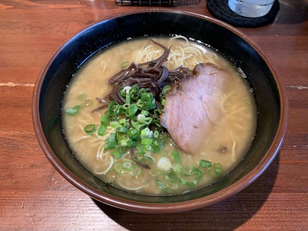 「ラーメン 680円」@手作り餃子とラーメンのお店 GYUTONの写真