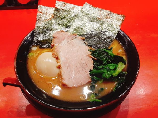 「ラーメン並」@横浜家系らーめん 山崎家の写真