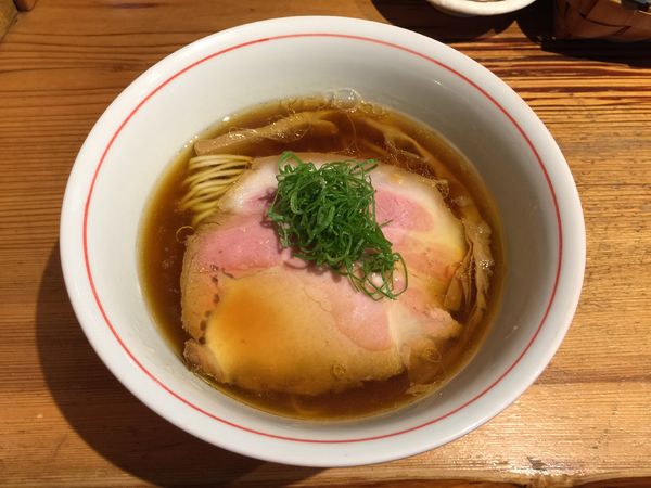 「醤油ラーメン」@ラーメン屋 トイ・ボックスの写真