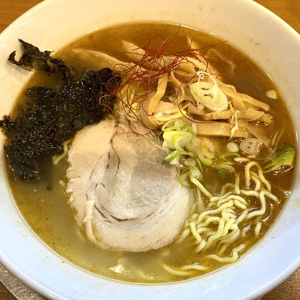 「魚だし塩らーめん」@栄昇らーめんの写真