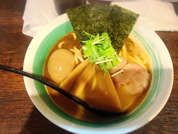 「味玉らーめん」@自家製麺 麺屋 利八の写真