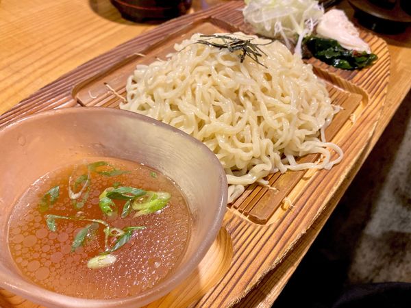 「冷やしつけ麺　醤油　800」@城南らーめん 紫龍 東銀座店の写真
