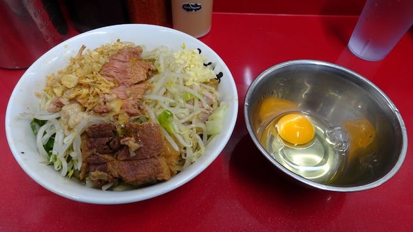 「小ラーメン（700円）＋汁なし（100円）ニンニクアブラ」@ラーメン二郎 越谷店の写真