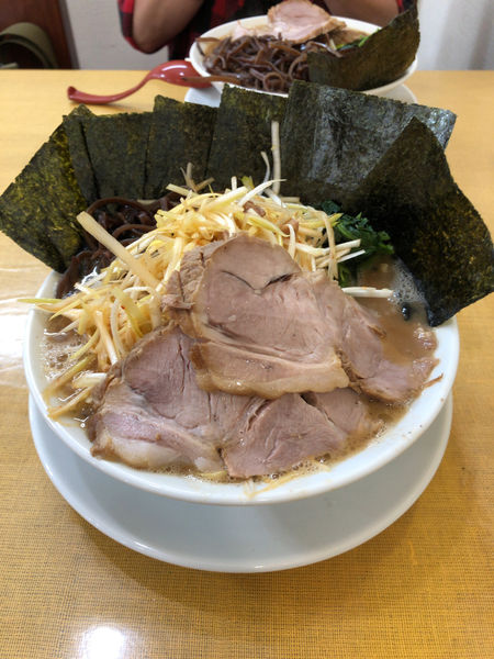 「ネギラーメン、海苔増し」@うまいヨ ゆうちゃんラーメンの写真