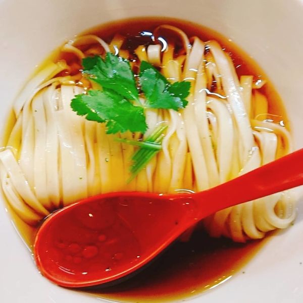 「(梅)かけそば醤油」@自家製麺 くろ松の写真