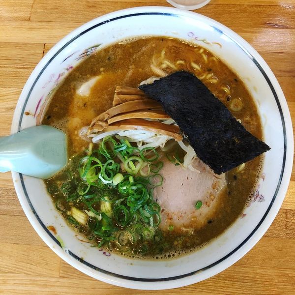 「ニンニクラーメン（大盛）」@ハルピンラーメン 本店の写真